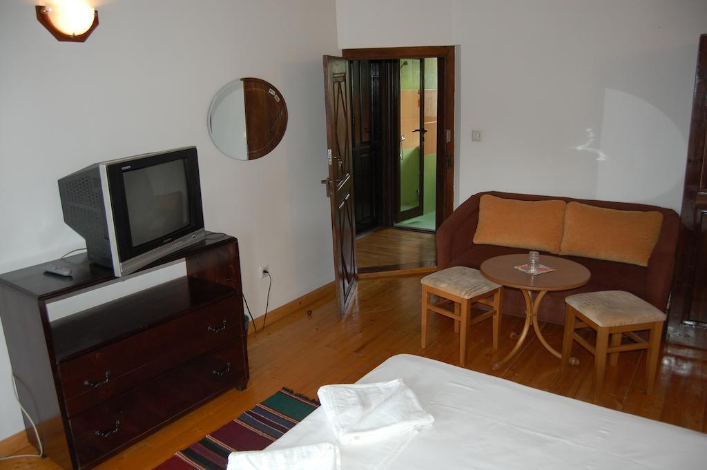 Kazasovata Guest House Tryavna Room photo